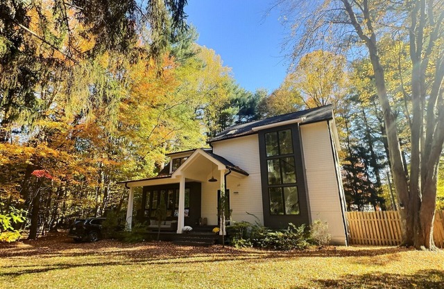 The Haven at Sawyer: Luxury Escape in SW Michigan near Warren Dunes