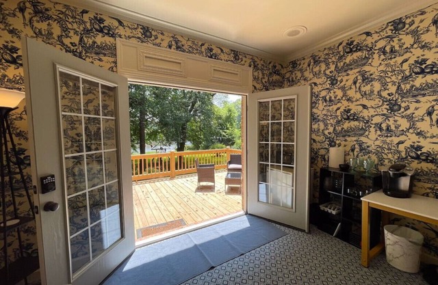 The Hidden Oasis, Green Jewel