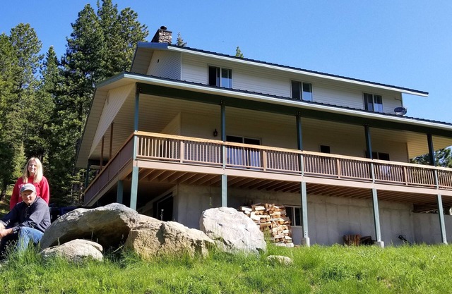 The Hide Out On Pratt Mountain "off the grid" adventure since 1845