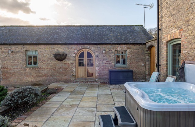 The Hideaway - Luxury Cottgaes