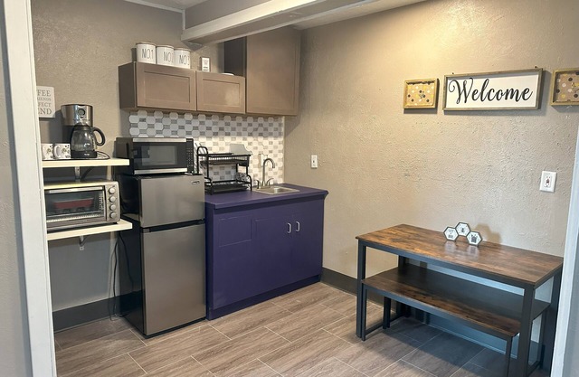 The Hive in Cajun Country 🐝