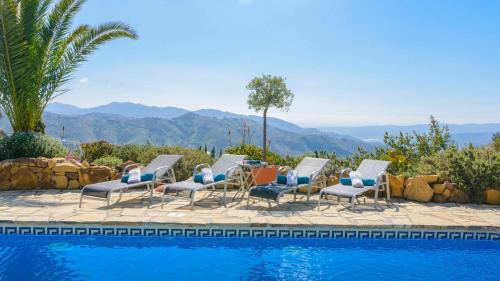 The Hunting Lodge Alcaucín by Ruralidays