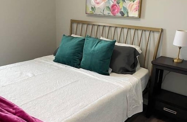 The Irene - Entire 2 Bedroom Apt in Quilt Town, USA