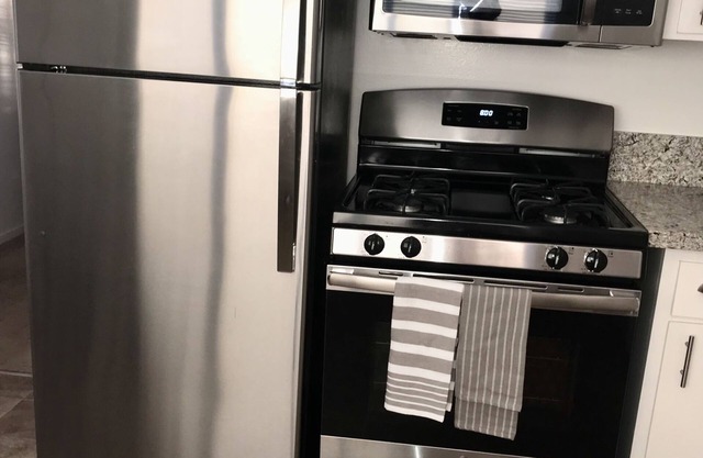 The Landing Stirp - 5min from SFO