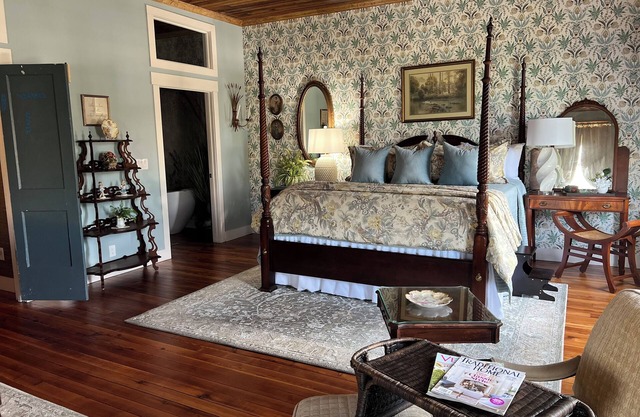 The Library Inn Springfield, GAnA Hidden Gem in a charming Hallmark town.