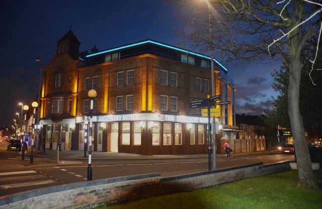 The Lion & Key Hotel