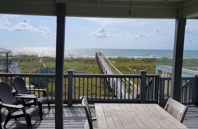 The Little Big House on the Dunes!