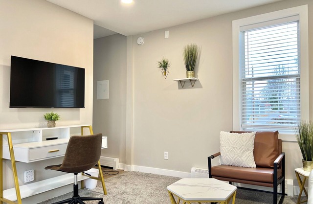 The Loft- Adorable Studio, Valparaiso University Short Term stays