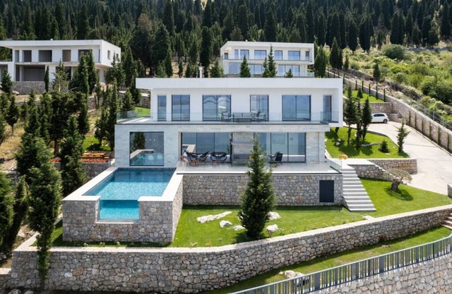 The Luxury Villa by PikHost