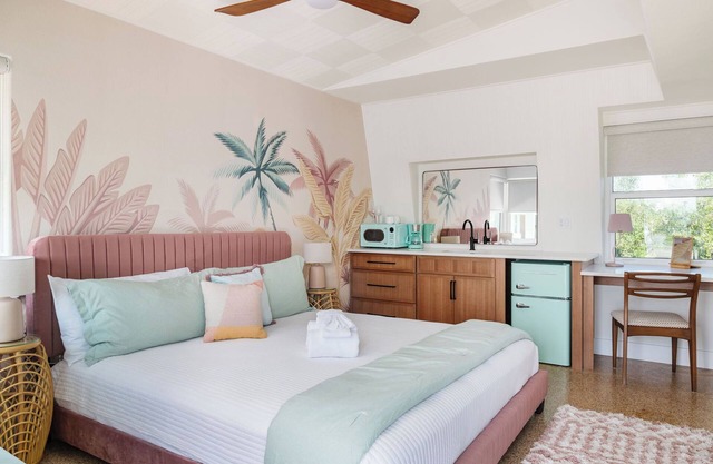 The Mangrove King Studio -5 min walk to beach!