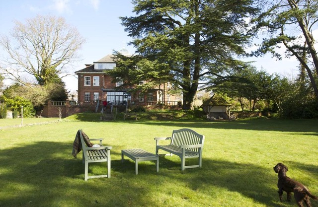 The Manor at Sway – Hotel, Restaurant and Gardens