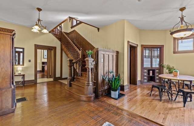 The Marquis Manor | JZ Vacation Rentals