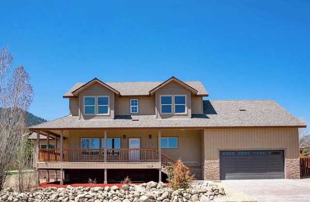 The Mayor's House, 5 bedrooms, Modern Luxury Cabin