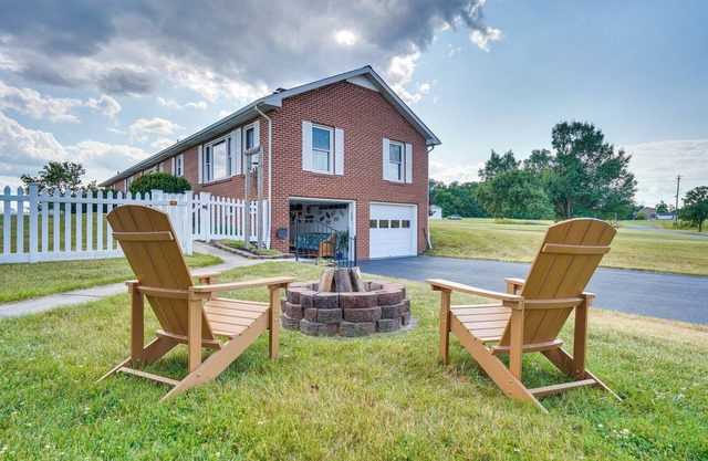 The MD/PA Line Retreat: Scenic Country Getaway!