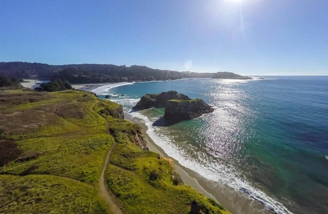 The Mendocino Hotel and Garden Suites