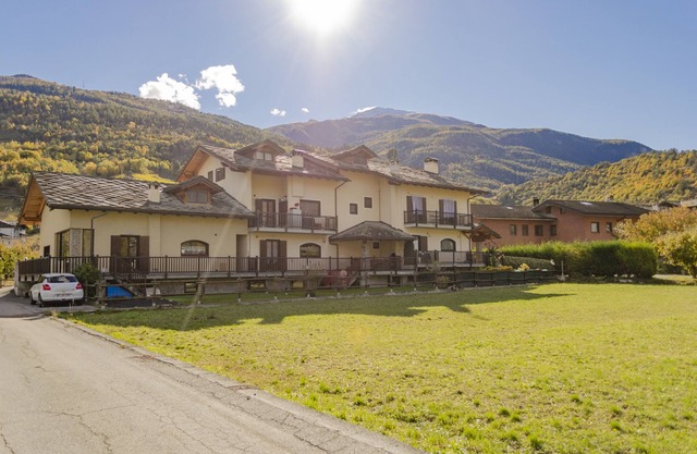 The Mountain B&B - Luxury Stay in Aosta Valley