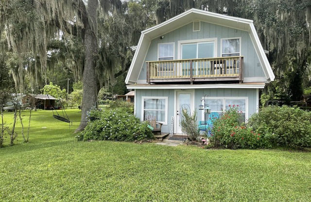 The Nest on Lake Santa Fe in Melrose, FL