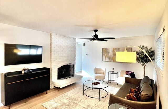 The Nook - Cozy Farm Style Bungalow