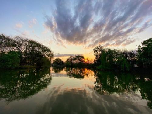 The Nugget Guest Lodge