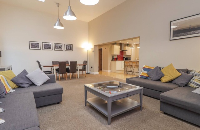 THE OLD FIRE STATION, pet friendly in St Margaret's At Cliffe