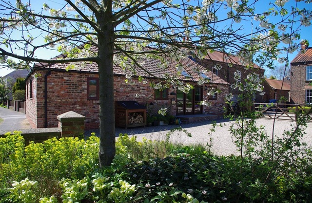 The Old Forge, 4 Bed Modern Barn Conversion in The Yorkshire Wolds