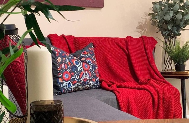 "The Old Forge"- 5 minutes away from motorway