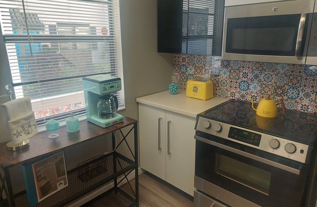 The Oshun Suite- Hidden Gem on Gated Estate near USF & Busch Gardens