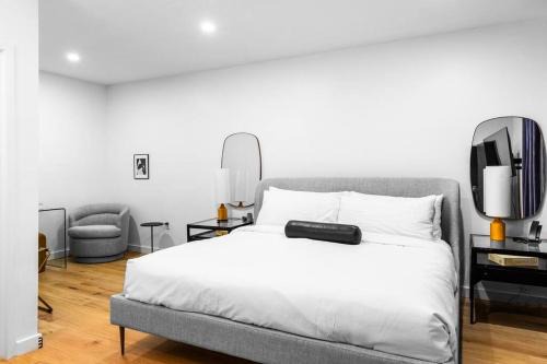 The Phenix Historic DWTN Hotel, King Bed, Room # 306