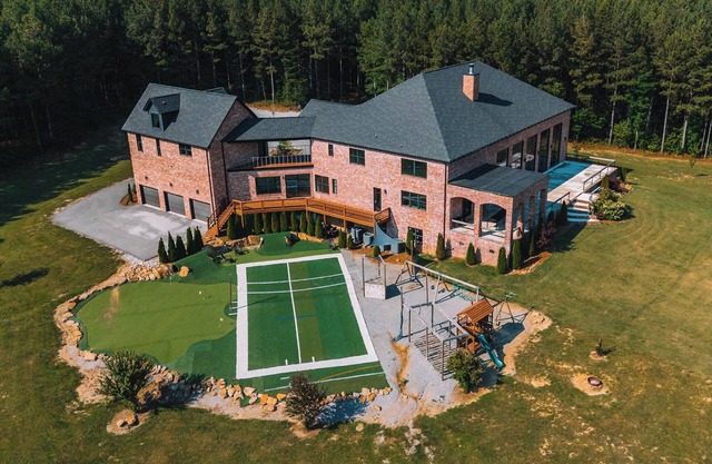 The Pines at Signal Mountain with Hot Tub