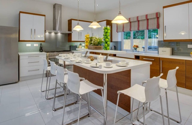 The Pines in the beautiful Swansea