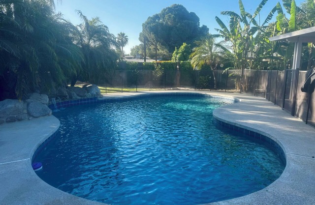 The Play & Stay Escape-Game Room, Pool, Hot Tub, Game Room, Pool, Playground,