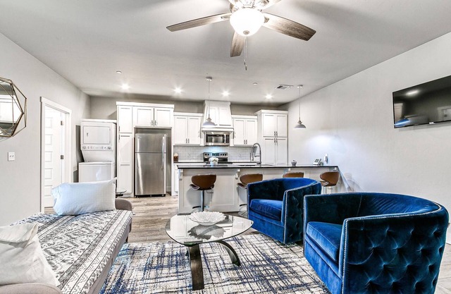 The Plaza VIP Lodge #2