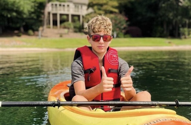 The Poolside Villa- 2queen bd, lake Keowee, golf,hike,waterfalls, near Clemson,