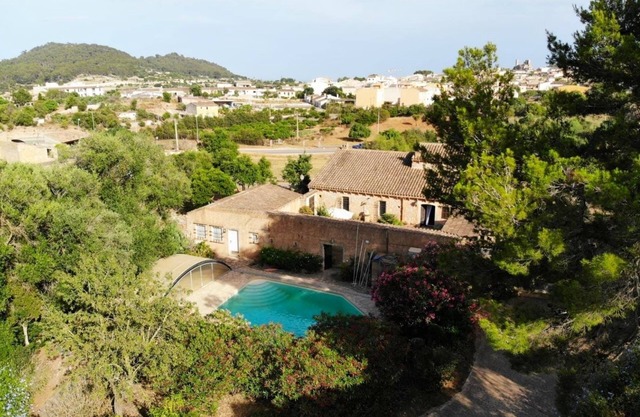 The popular family finca with four separate apartments.