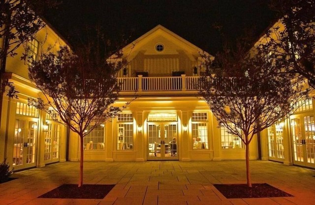 The Quogue Club at Hallock House