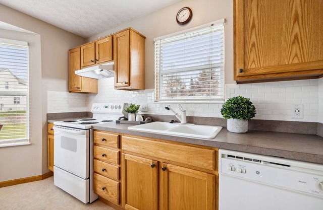 The Ranch Place -3 bd 2 bth single family home near New Albany, Columbus, Easton