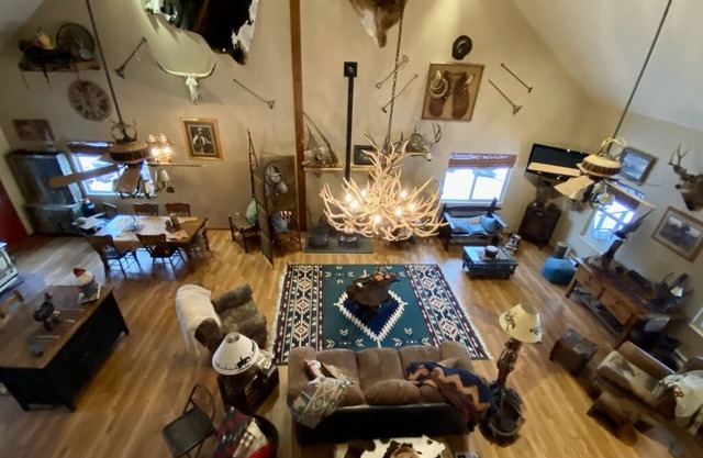 The Rancher’s Cabin: restful & historic