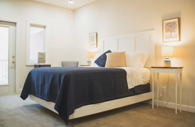 The Respite Boutique Hotel, Mockingbird A - Queen Suite