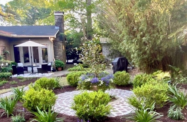 THE RESTFUL RETREAT, CLOSE TO EVERYTHING!