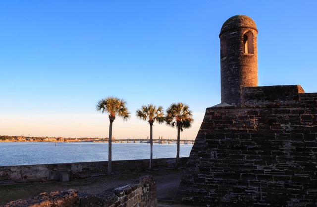 The Robin’s Nest – New 3 BDR Just 15 Min to Downtown, Pet Friendly!