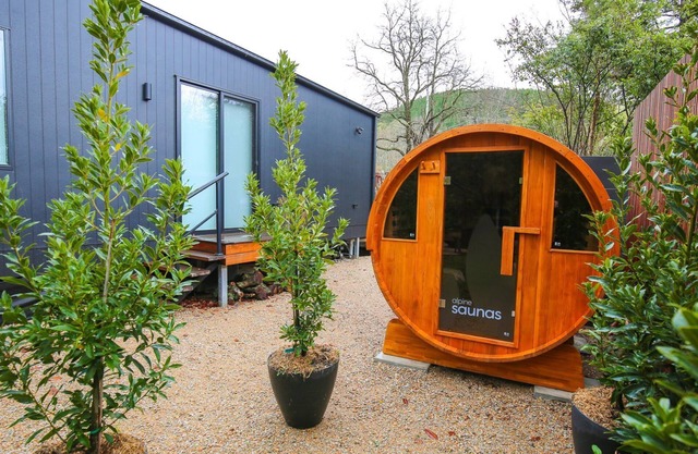 The Rocks - Olive Retreat