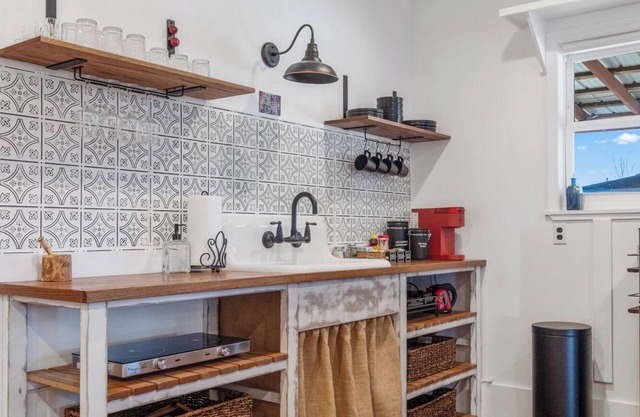 "The Roost" at Thomley's Goats & Glassblowing