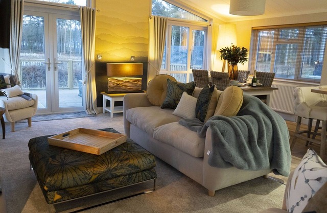 The Rushes - Hollicarrs Holiday Park