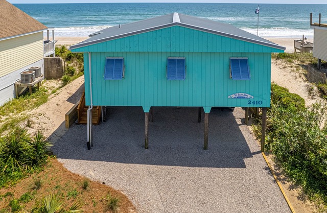 The Salty Snail - Oceanfront Cottage