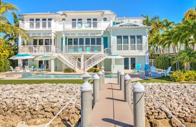 The Sea Glass House | 4 Bed, 4.5 Bath