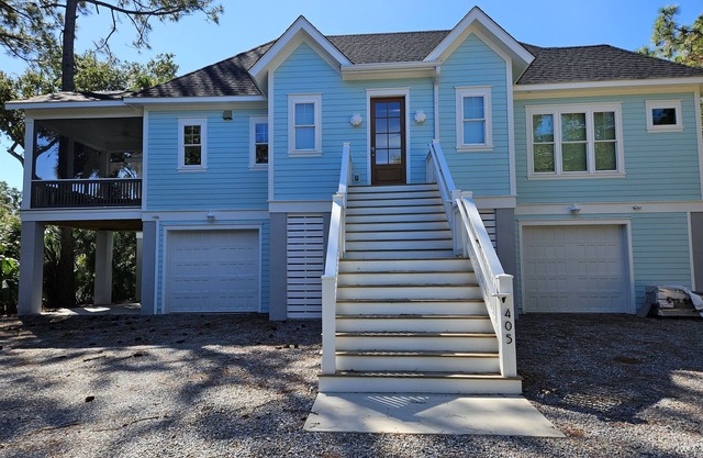 The Seashelle is a New Four Bedroom, Four ½ Bath home with a Pool.