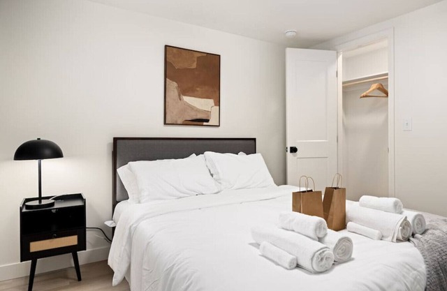 The Silo 8 - Modern 2BD in a Quiet Neighborhood