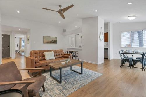 The Spacious Hilliard House