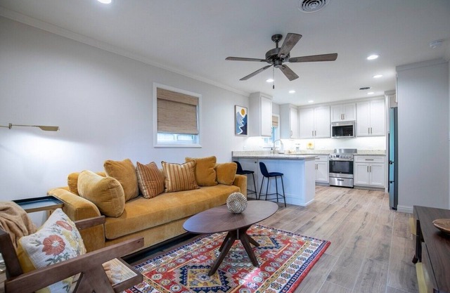 The Square Unit 3, Discount for S. Carolina game!