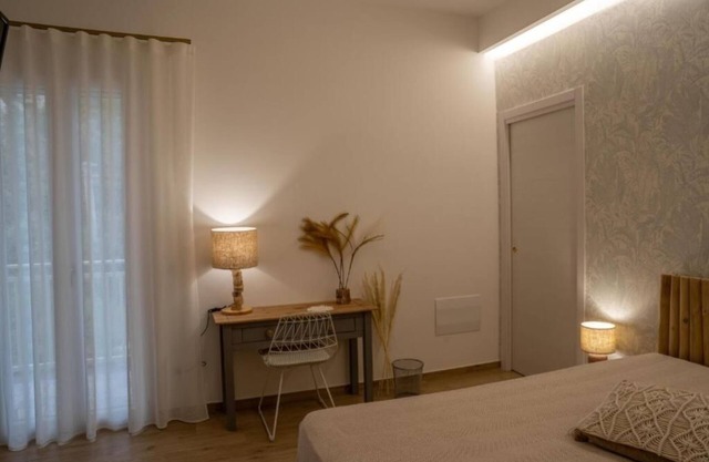The Staircase Rooms (Standard Double Room)